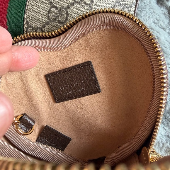 Authentic Gucci pouches - Picture 6 of 10
